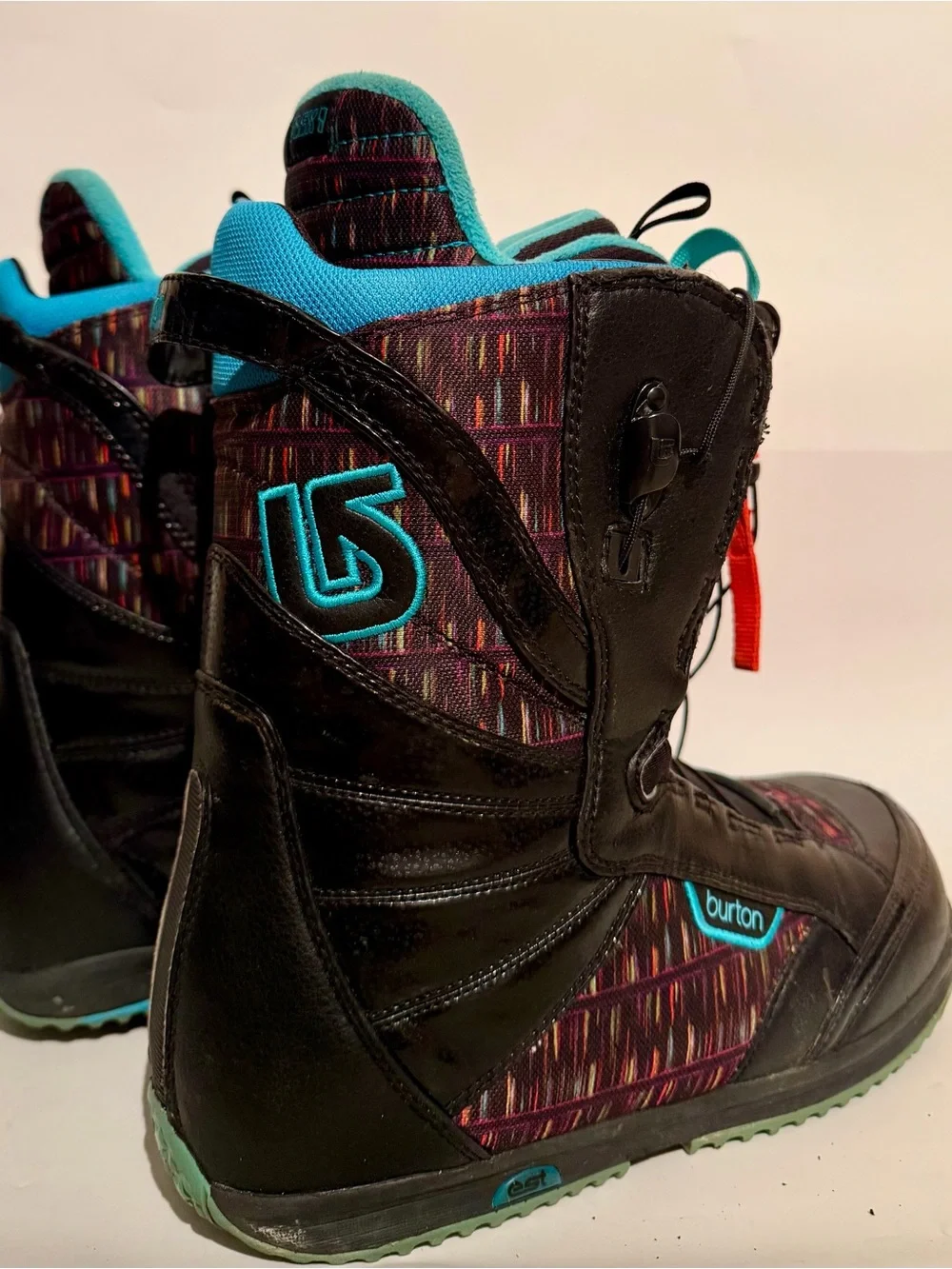 Women's Burton Boutique Snowboard Boots 2011 Size 10 Black Blue Boa Cables